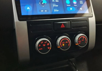 Подержанный автомобиль Nissan X-Trail 2007 года (12 фото)