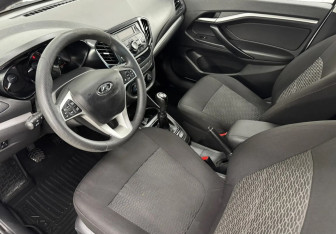 Подержанный автомобиль LADA (ВАЗ) Vesta Sedan 2021 года (9 фото)