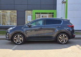 Подержанный автомобиль Kia Sportage 2018 года (8 фото)