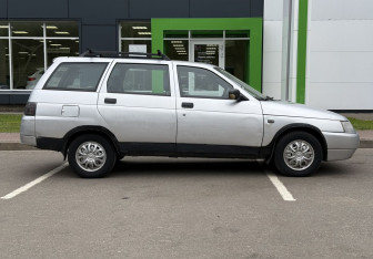 Подержанный автомобиль LADA (ВАЗ) 2111 2004 года (4 фото)