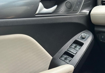 Подержанный автомобиль Haval Jolion 2023 года (15 фото)