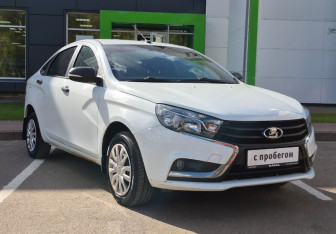 Подержанный автомобиль LADA (ВАЗ) Vesta Sedan 2021 года (3 фото)