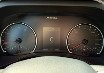 Подержанный автомобиль Haval Jolion 2022 года (13 фото)