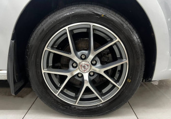 Подержанный автомобиль Volkswagen Polo Sedan 2014 года (14 фото)