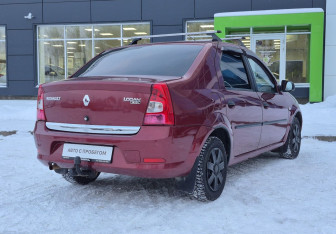 Подержанный автомобиль Renault Logan Sedan 2011 года (5 фото)