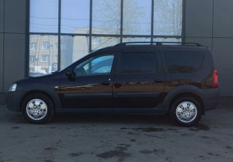 Подержанный автомобиль LADA (ВАЗ) Largus Wagon 2020 года (7 фото)
