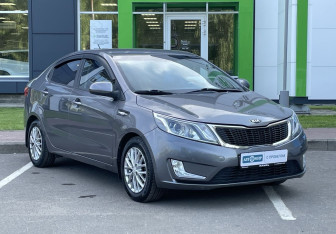 Подержанный автомобиль Kia Rio Sedan 2013 года (3 фото)