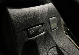 Подержанный автомобиль Renault Kaptur 2017 года (12 фото)