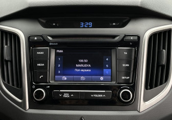 Подержанный автомобиль Hyundai Creta 2017 года (16 фото)