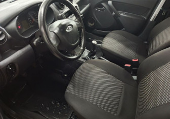 Подержанный автомобиль LADA (ВАЗ) Granta Sedan 2018 года (10 фото)