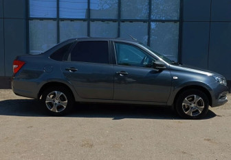 Подержанный автомобиль LADA (ВАЗ) Granta Sedan 2020 года (4 фото)