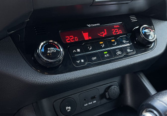 Подержанный автомобиль Kia Sportage 2012 года (14 фото)