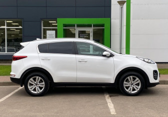 Подержанный автомобиль Kia Sportage 2017 года (4 фото)