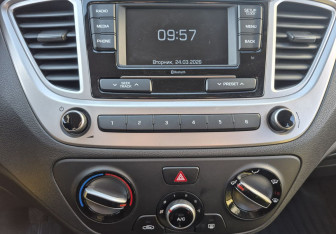 Подержанный автомобиль Hyundai Solaris Sedan 2021 года (15 фото)