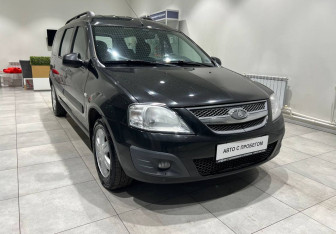 Подержанный автомобиль LADA (ВАЗ) Largus Wagon 2015 года (3 фото)
