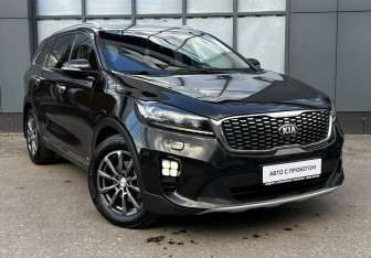 Подержанный автомобиль Kia Sorento 2018 года (3 фото)