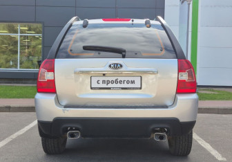 Подержанный автомобиль Kia Sportage 2010 года (6 фото)