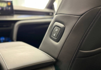 Новый Toyota Camry Sedan 2025 (18 фото)