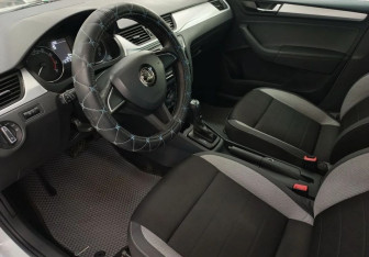 Подержанный автомобиль Skoda Rapid Liftback 2019 года (9 фото)