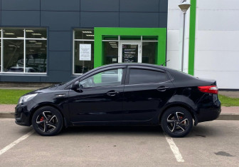 Подержанный автомобиль Kia Rio Sedan 2012 года (8 фото)