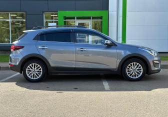 Подержанный автомобиль Kia Rio Hatchback 2017 года (5 фото)