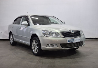 Подержанный автомобиль Skoda Octavia Wagon 2013 года (3 фото)