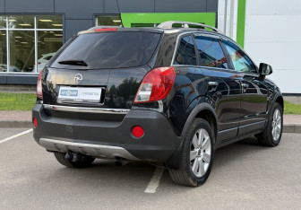 Подержанный автомобиль Opel Antara 2012 года (5 фото)
