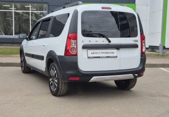 Подержанный автомобиль LADA (ВАЗ) Largus Wagon 2024 года (7 фото)