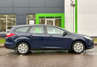 Подержанный автомобиль Ford Focus Wagon 2012 года (4 фото)