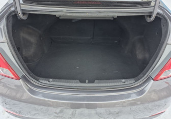 Подержанный автомобиль Hyundai Solaris Sedan 2014 года (17 фото)