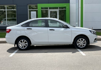 Подержанный автомобиль LADA (ВАЗ) Vesta Sedan 2020 года (4 фото)