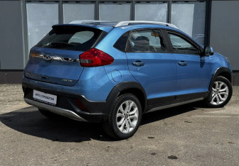 Подержанный автомобиль Chery Tiggo 2 2017 года (5 фото)