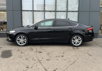 Подержанный автомобиль Ford Mondeo Sedan 2018 года (7 фото)