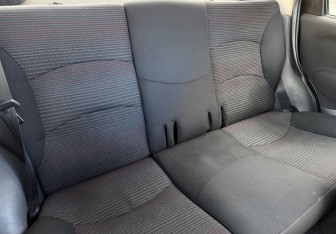 Подержанный автомобиль Fiat Albea 2010 года (10 фото)