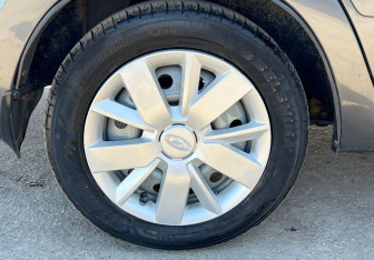 Подержанный автомобиль LADA (ВАЗ) Granta Liftback 2015 года (9 фото)