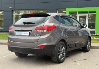 Подержанный автомобиль Hyundai ix35 2014 года (3 фото)