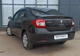 Подержанный автомобиль Renault Logan Sedan 2017 года (7 фото)