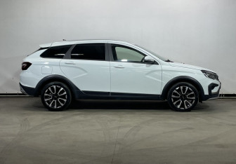 Подержанный автомобиль LADA (ВАЗ) Vesta Wagon 2024 года (4 фото)