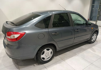 Подержанный автомобиль LADA (ВАЗ) Granta Liftback 2016 года (5 фото)