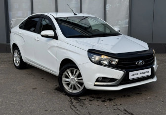 Подержанный автомобиль LADA (ВАЗ) Vesta Sedan 2018 года (2 фото)