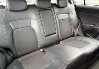 Подержанный автомобиль Kia Sportage 2013 года (10 фото)