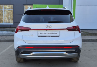 Подержанный автомобиль Hyundai Santa Fe 2020 года (7 фото)