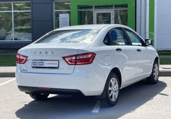 Подержанный автомобиль LADA (ВАЗ) Vesta Sedan 2020 года (5 фото)