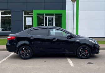 Подержанный автомобиль Kia Rio Sedan 2012 года (4 фото)