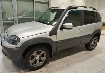 Подержанный автомобиль Chevrolet Niva 2017 года (2 фото)