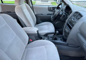 Подержанный автомобиль Hyundai Santa Fe 2008 года (10 фото)