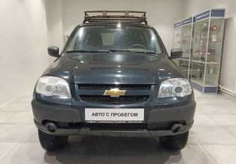 Подержанный автомобиль Chevrolet Niva 2017 года (2 фото)