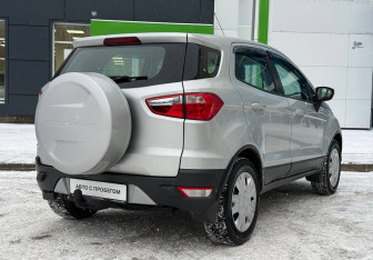 Подержанный автомобиль Ford EcoSport 2016 года (5 фото)