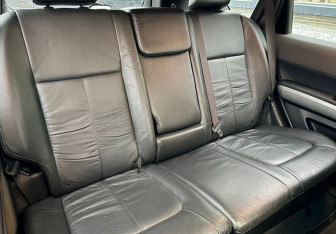 Подержанный автомобиль Nissan X-Trail 2008 года (10 фото)