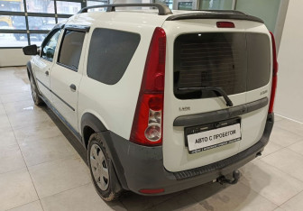 Подержанный автомобиль LADA (ВАЗ) Largus Wagon 2017 года (8 фото)